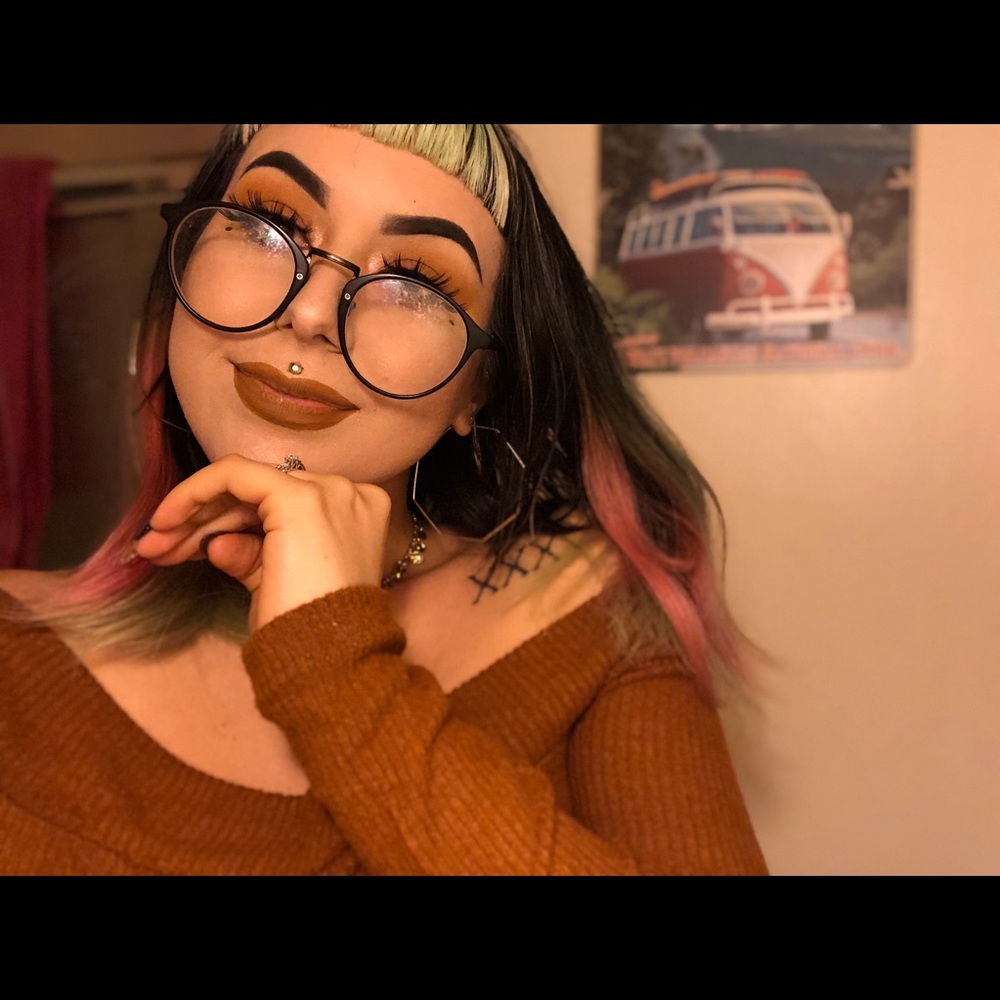 Meet your Posher, Rebekah